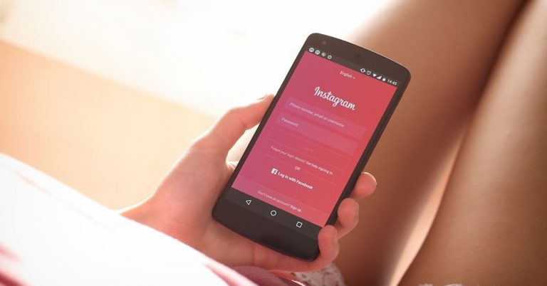 Post multiple pictures in one post