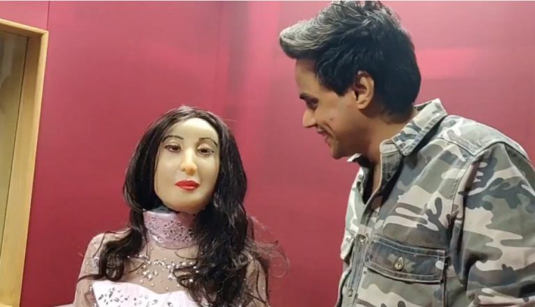 Rashmi RJ Robot