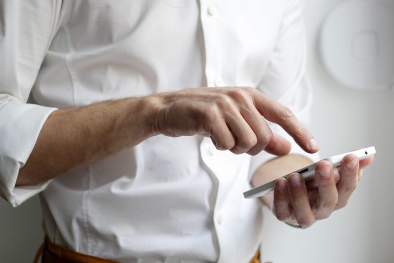 How to fix the bad signal strength of Android and iPhones