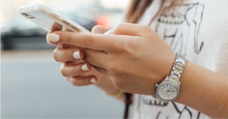 clean smartphones