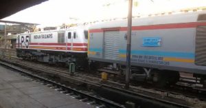 Gatimaan_express