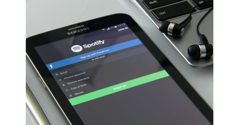 spotify music streaming app