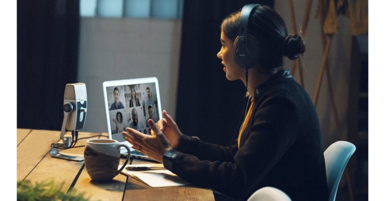 AKG launched Lyra microphone and two new studio headphones,   K361-BT and K371-BT  in India
