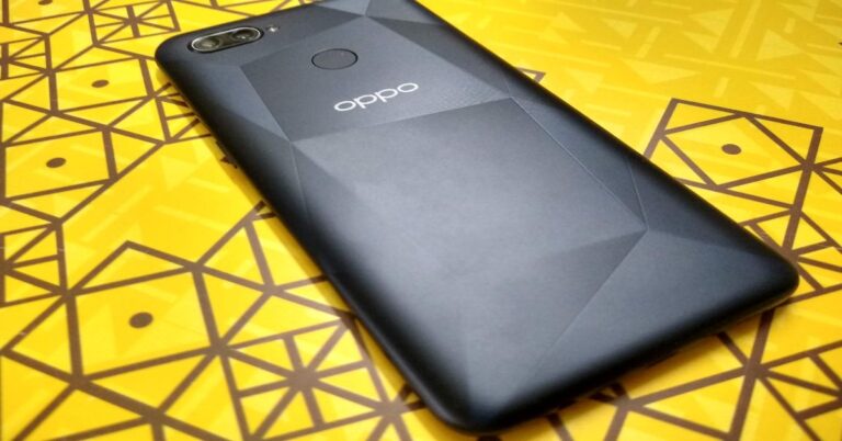 Oppo A12 Review: A stylish performer
