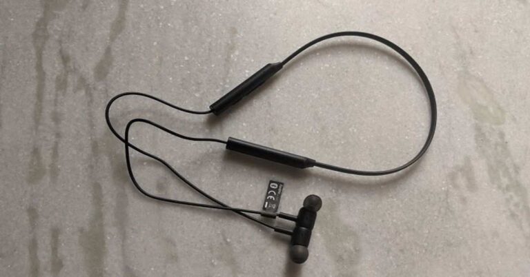 Redmi SonicBass wireless earphones review: Long battery meets good performance