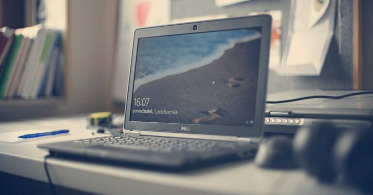 How to install Windows 10 using a pen drive