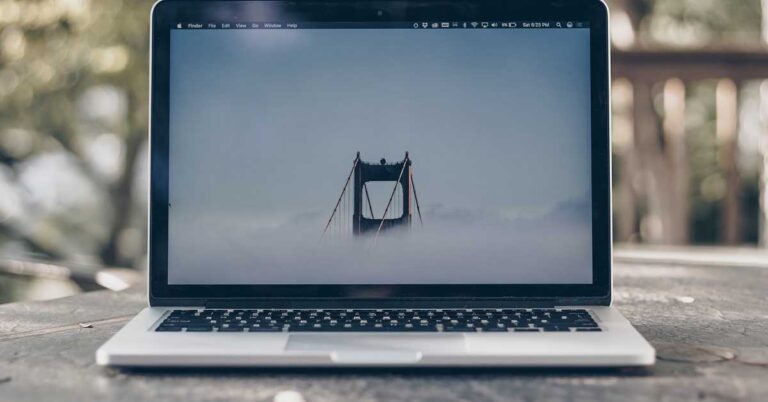 5 questions that you must ask before buying a refurbished smartphone or laptop