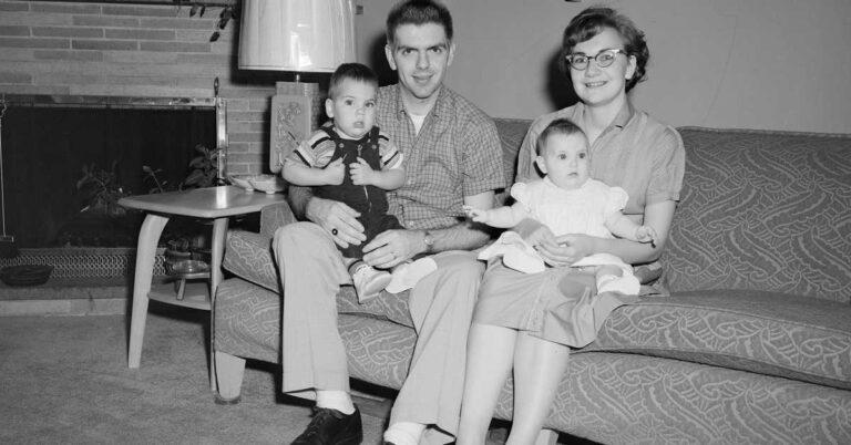 How to colourise your old black and white images
