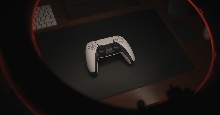 How to connect the PlayStation 5 DualSense controller to an Android or iOS device?