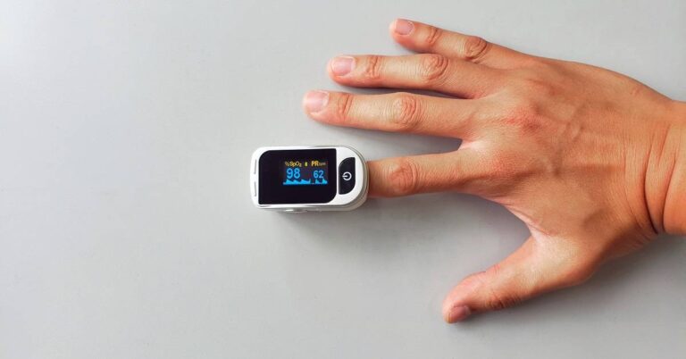 Pulse oximeter buying guide: What you must beware of before buying a pulse-oximeter?