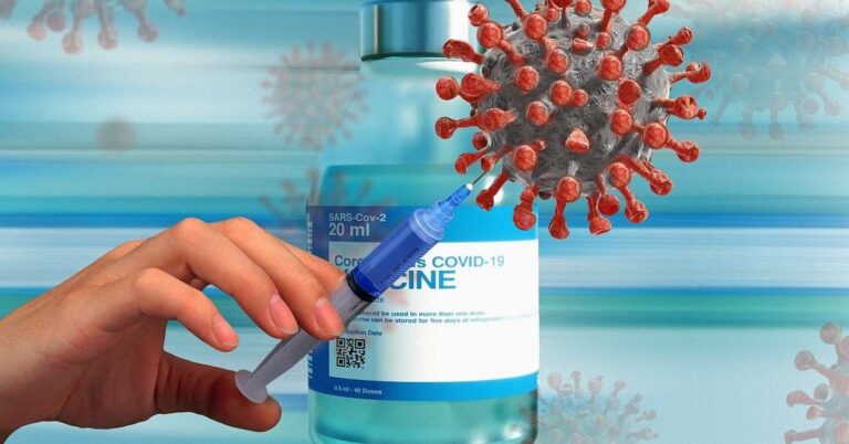 How can people over 18 years of age register for COVID-19 vaccination using UMANG app?