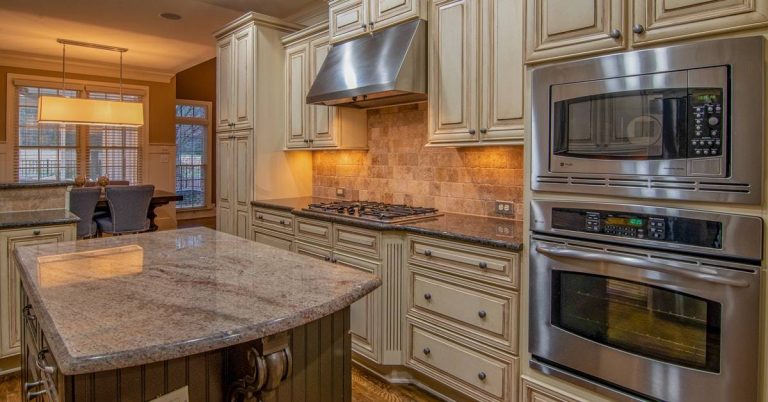 Best ways to clean microwaves oven toaster