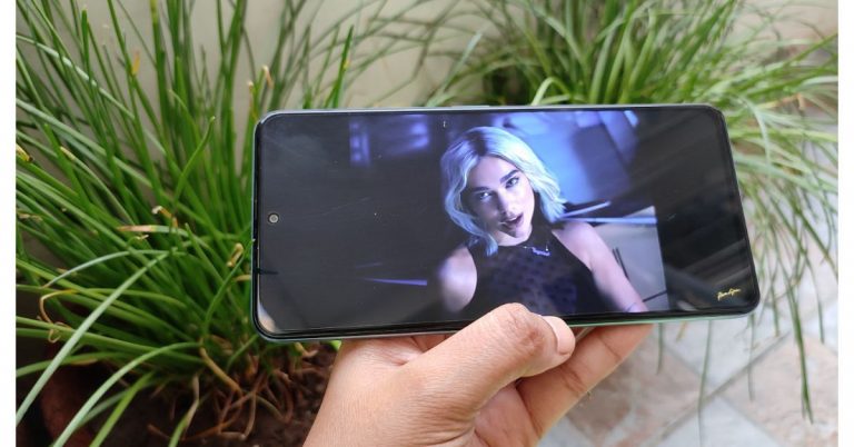 Xiaomi Mi 11X Pro is available at a discounted price of Rs 29,999 during Mi Fan Festival