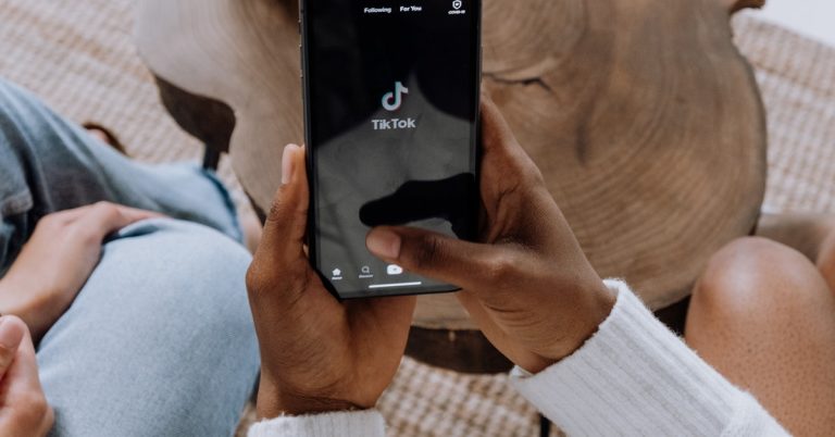 Best gadgets to own for your TikTok or Instagram reels set up