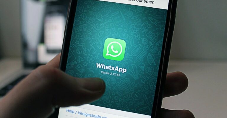 How to preview Voice Messages on WhatsApp?