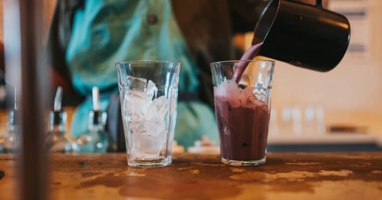 Best blenders in India to make a healthy smoothie under Rs 3,000