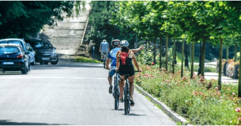 Google Maps is rolling out new navigation features for cyclists
