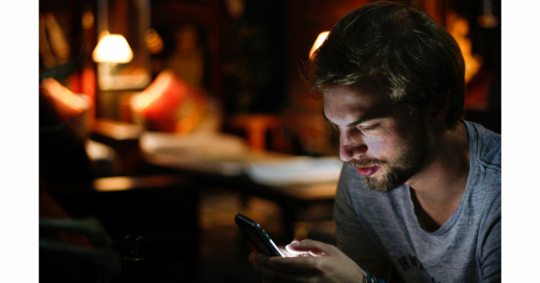 improve life of smartphone
