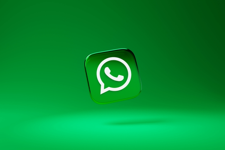 3 brilliant methods to view someone's WhatsApp status without letting them know