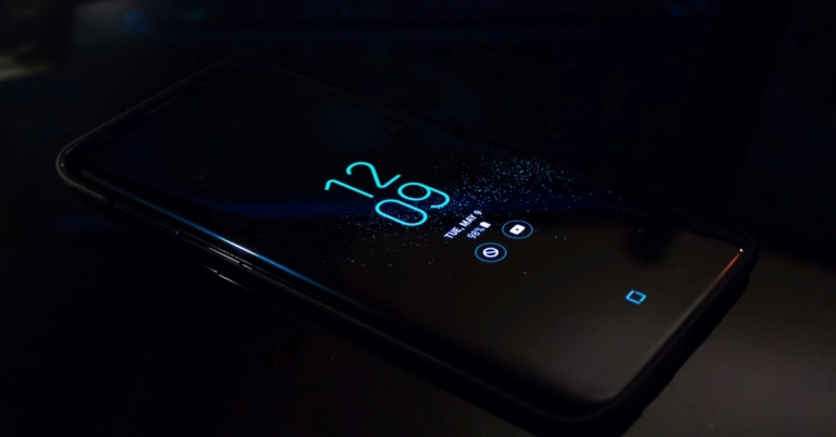 Android 12 smartphones