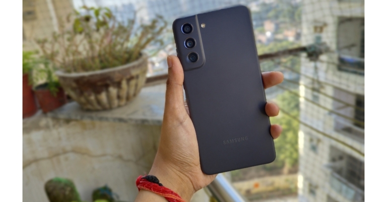 5 best camera smartphones under Rs 50,000 (May 2023)