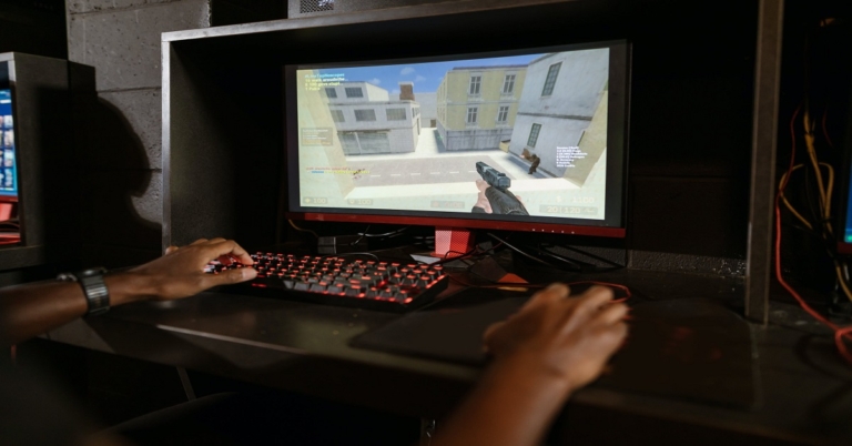 Top 5 Gaming Monitors That Have 144Hz Or Higher Refresh Rate 2022