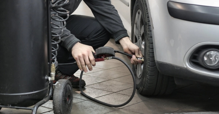 5 Best Digital Car Air Pumps That You Can Buy Under Rs 6,000 In 2022