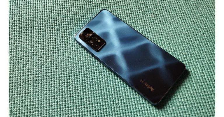 Redmi Note 11 Pro+ 5G review: Design and Display
