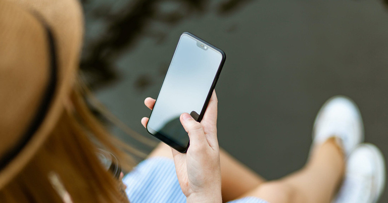 Top 10 Smartphones With 8GB RAM Or More Under Rs 25,000 (2022)