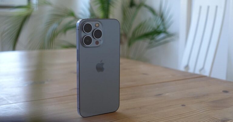 How To Hard Reset iPhone 13 (2022)? A Quick And Easy Stepwise Guide