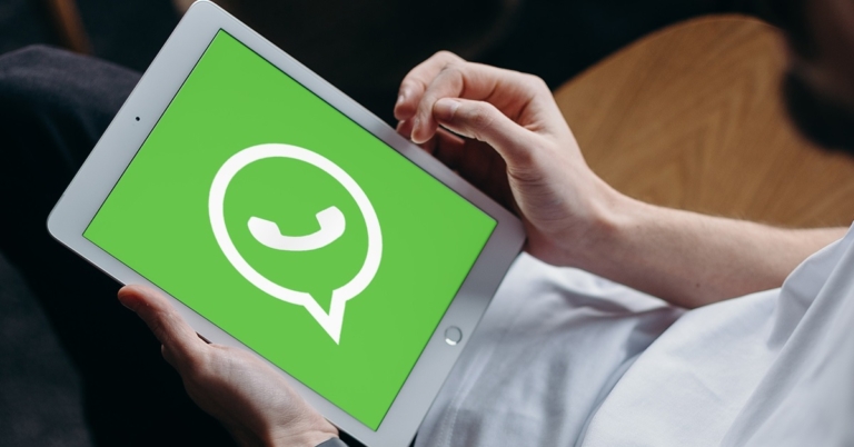 How To Set Up And Use WhatsApp On iPad (2022)?