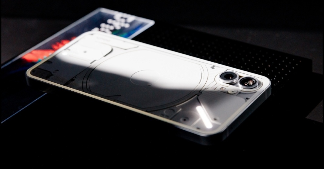 Nothing Phone 1 Design Revealed To A Private Audience Will Include A nothing-phone-1-design-revealed-to-a-private-audience-will-include-a