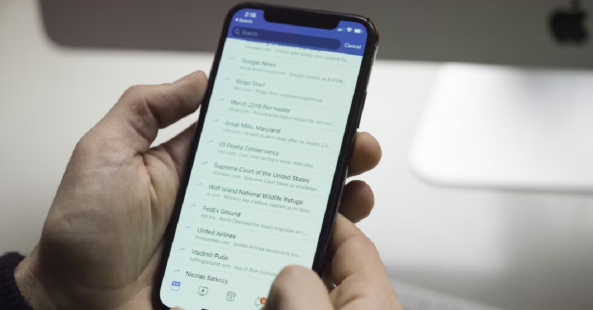 Top 3 ways How to Add Custom Backgrounds to a Facebook Post?