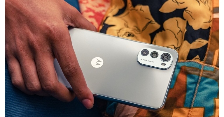 Moto E32s with 90Hz fluid display and Android 12 launched in India