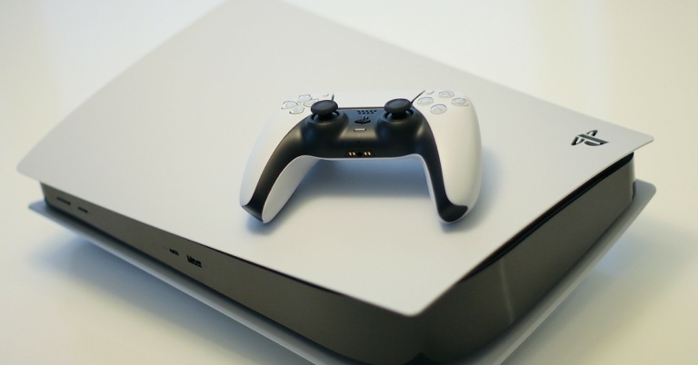 How Can You Play PS3 or PS4 Games on a PS5? Is it really possible?