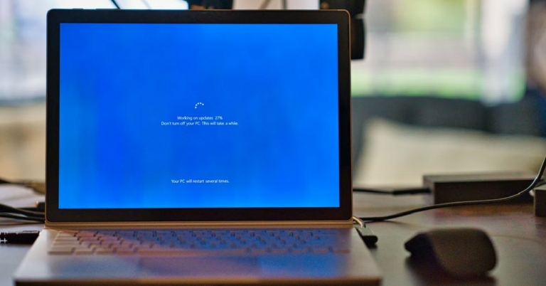 Top 5 easy ways: How to Fix Windows 10 Stuck on Shutting down Screen?