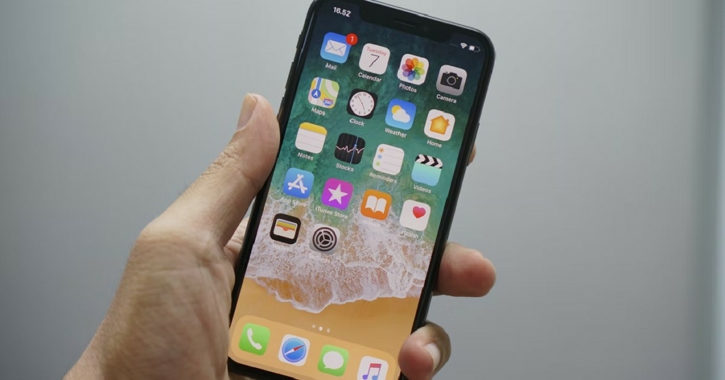 How much iPhone Storage do I need? How often should I change my iPhone? A Complete Guide