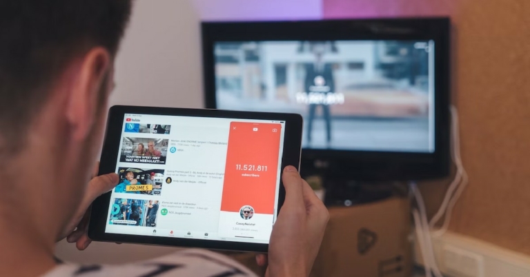 Top 10 YouTube Channels to watch for the daily news in India