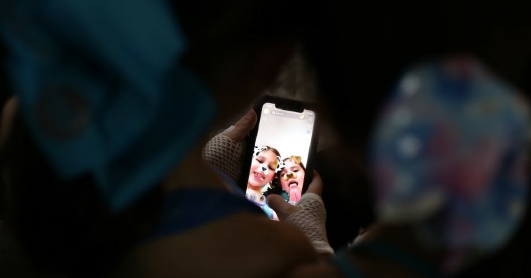 How to easily Save Snapchat Videos? (2022)
