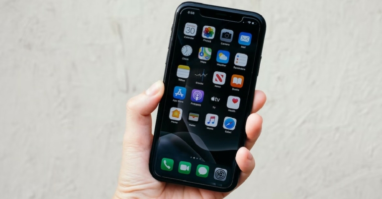 Simple and best ways to Close All the Open Apps on Your iPhone at Once?