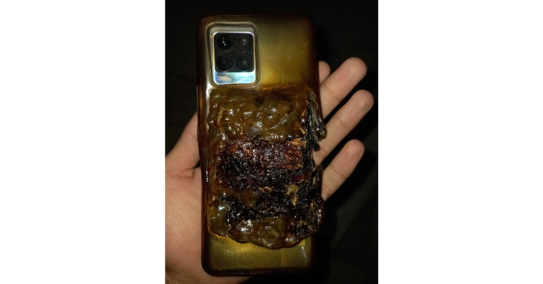 Realme 8 started to burn while in the pocket, almost burned leg