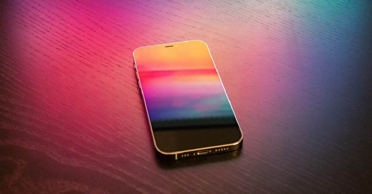 How to Disable Wallpaper Dimming on iPhone?