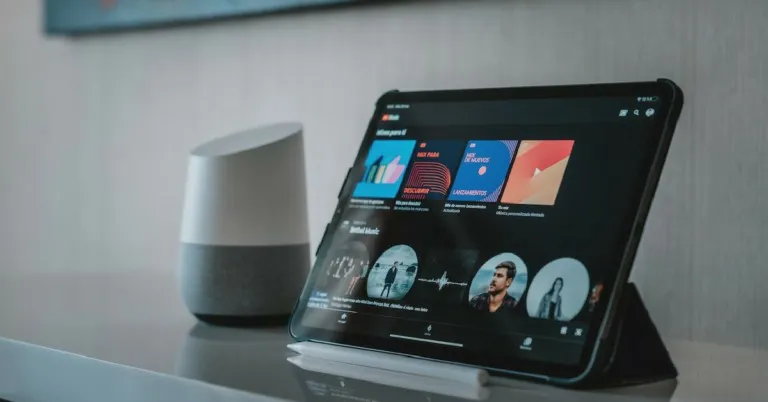How to Enable or Disable Smart Downloads on YouTube and YouTube Music