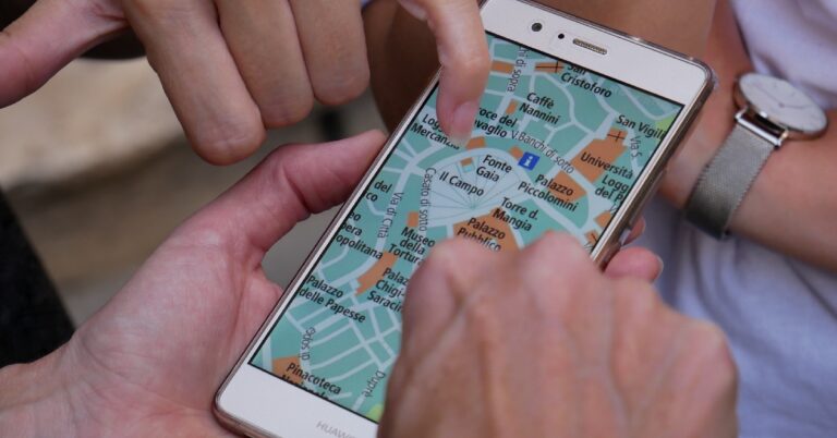 Can I track my mobile phone when it is switched off?