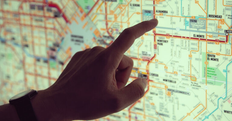 How to find nearby parks and gardens using Google My Maps?