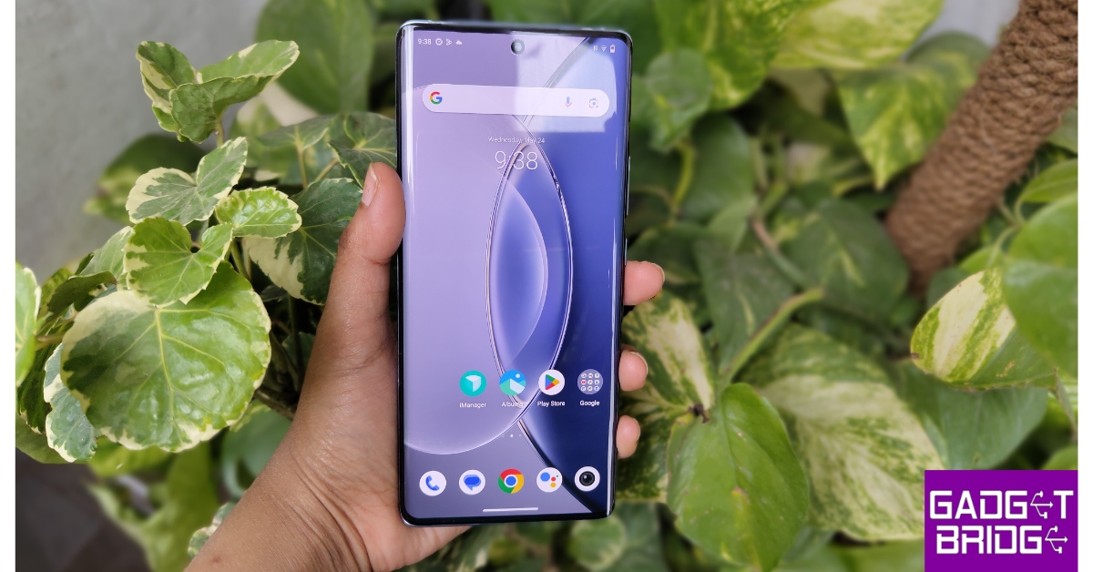 Vivo X90 review: Design and Display Top 10 smartphones with a curved display panel (2023)
