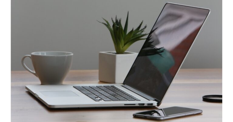 Global PC shipments fell 7.6% YoY in Q3 2023: Report