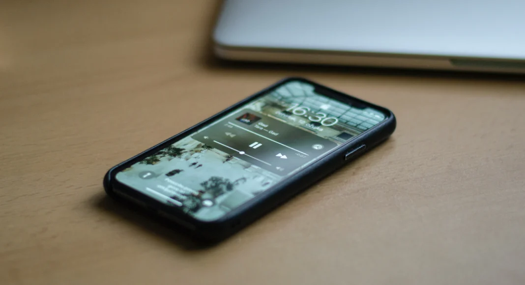 Top 5 ways to download free music on iPhone (2023)