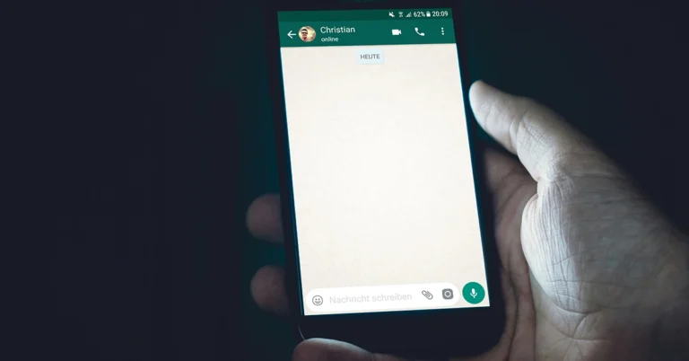 WhatsApp Feature: Pinned Messages for individual and group chats introduced