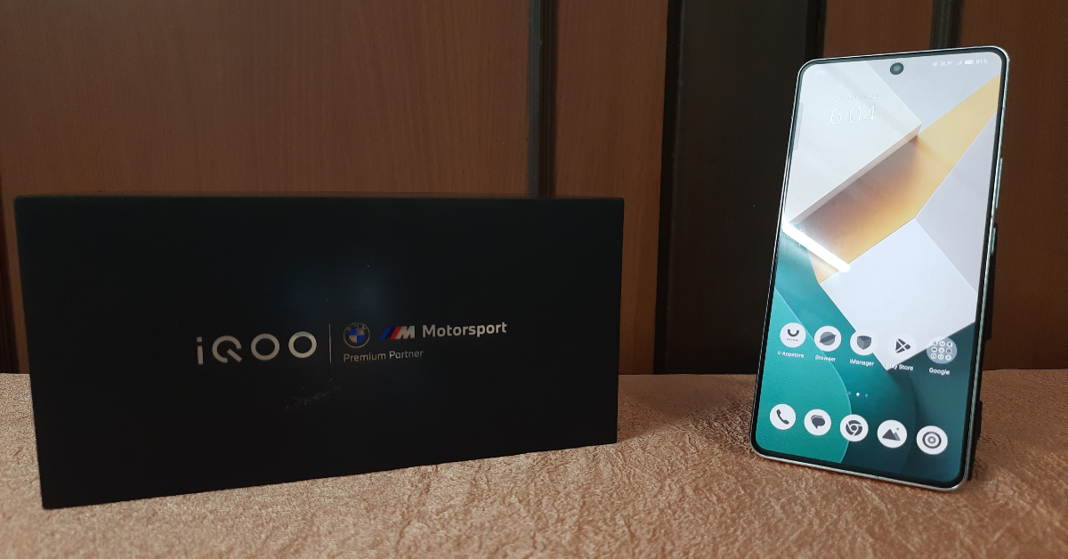 iQOO 12: Performance and Cameras